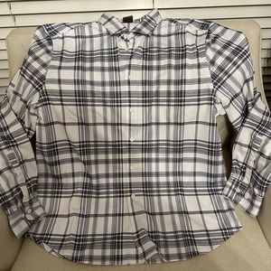 Mens XL Buki shirt, new, long sleeve button